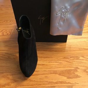 Black Giuseppe Bootie size 7